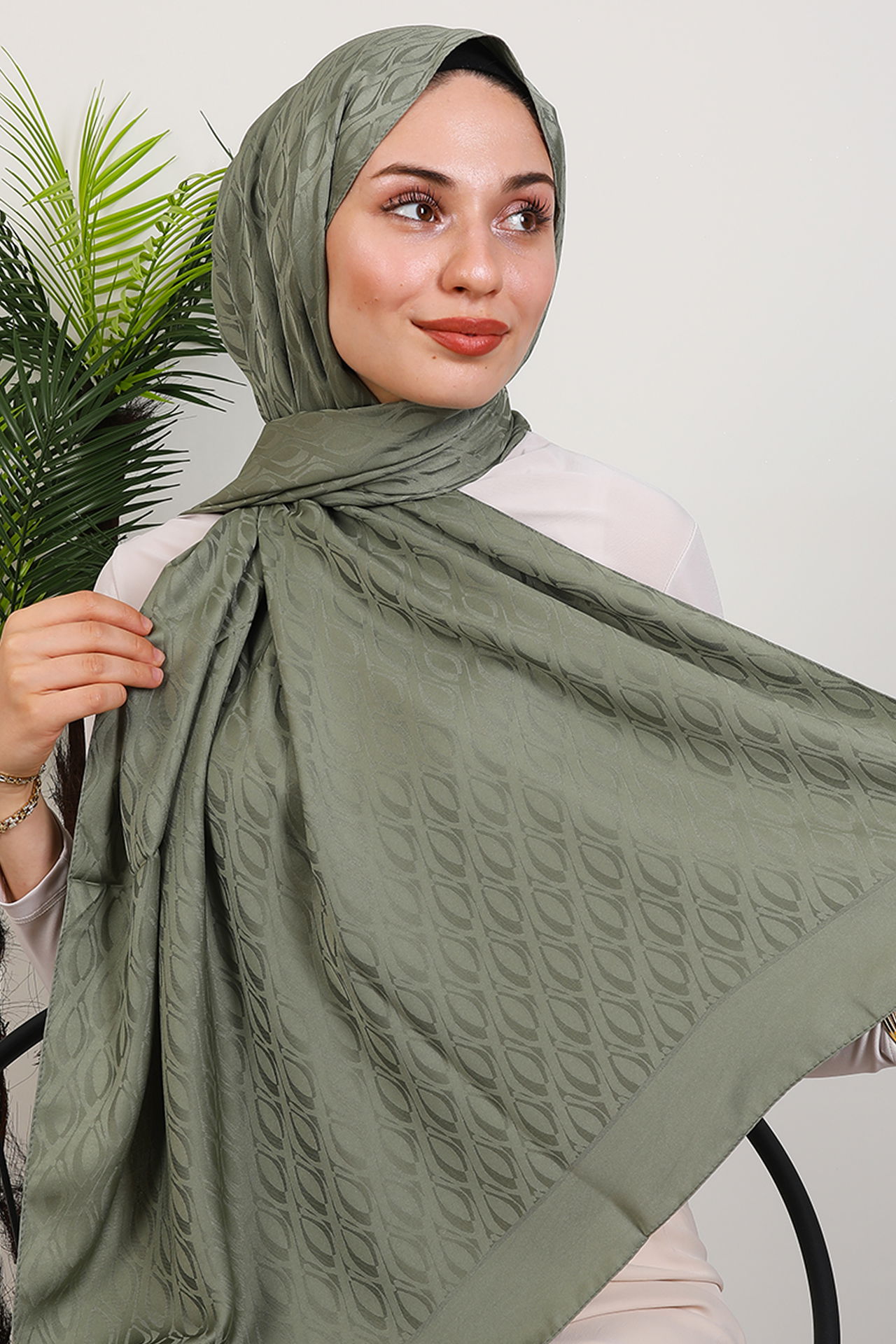 Alvina Oval Desen Şal Haki 